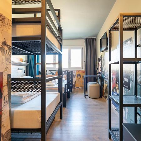 A&O Hostel Firenze Campo Di Marte ภายนอก รูปภาพ