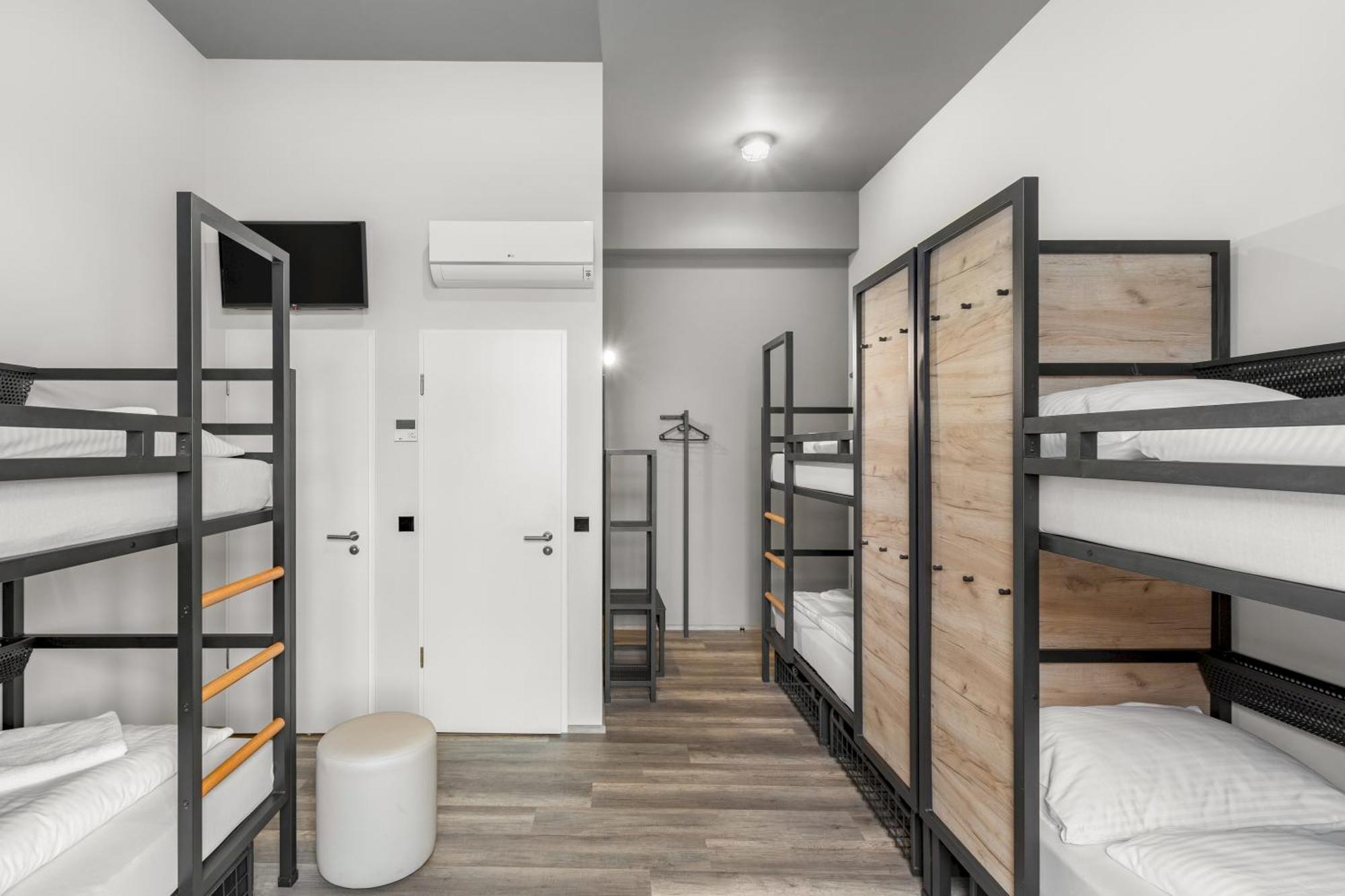 A&O Hostel Firenze Campo Di Marte ภายนอก รูปภาพ