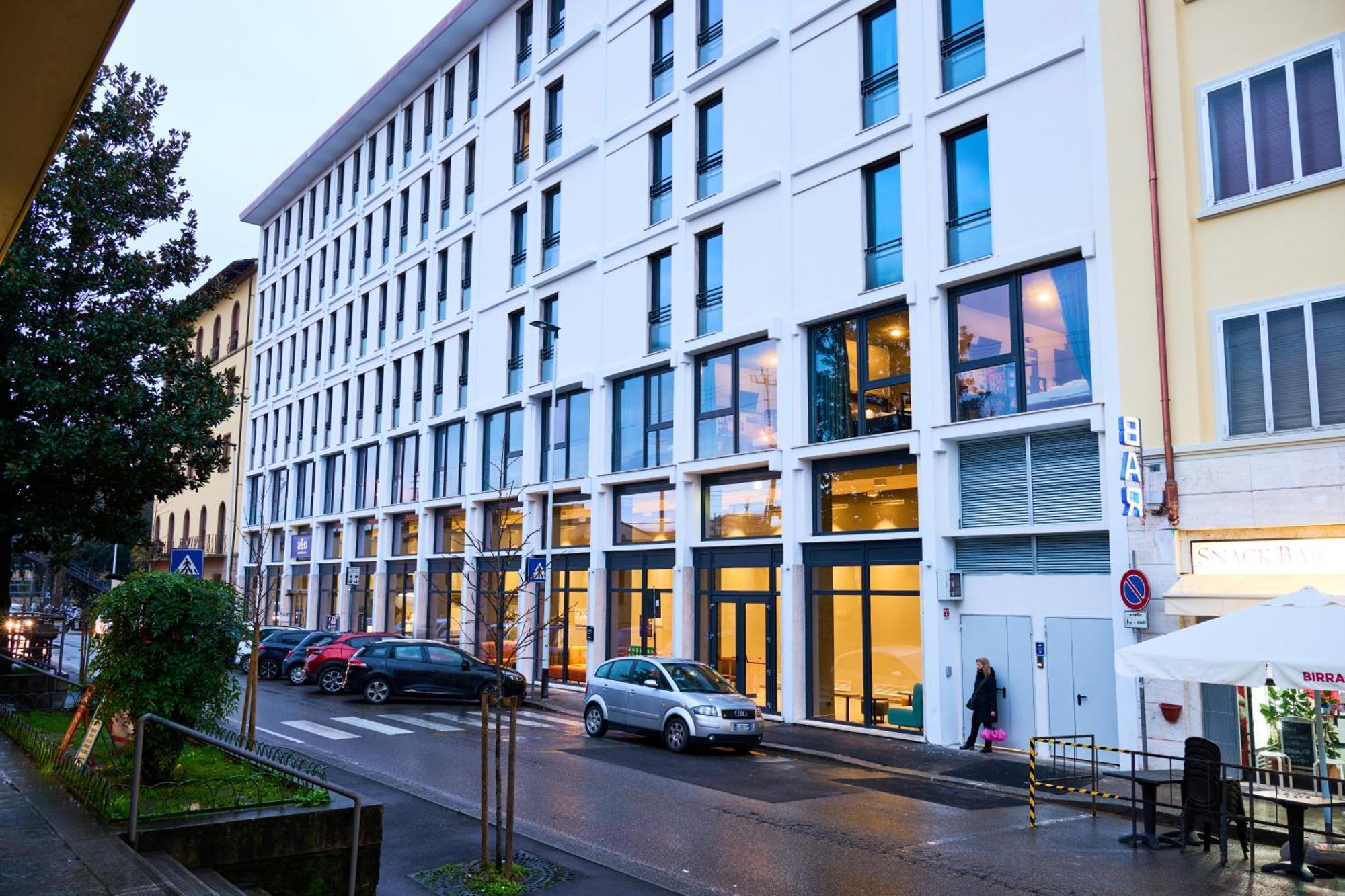 A&O Hostel Firenze Campo Di Marte ภายนอก รูปภาพ